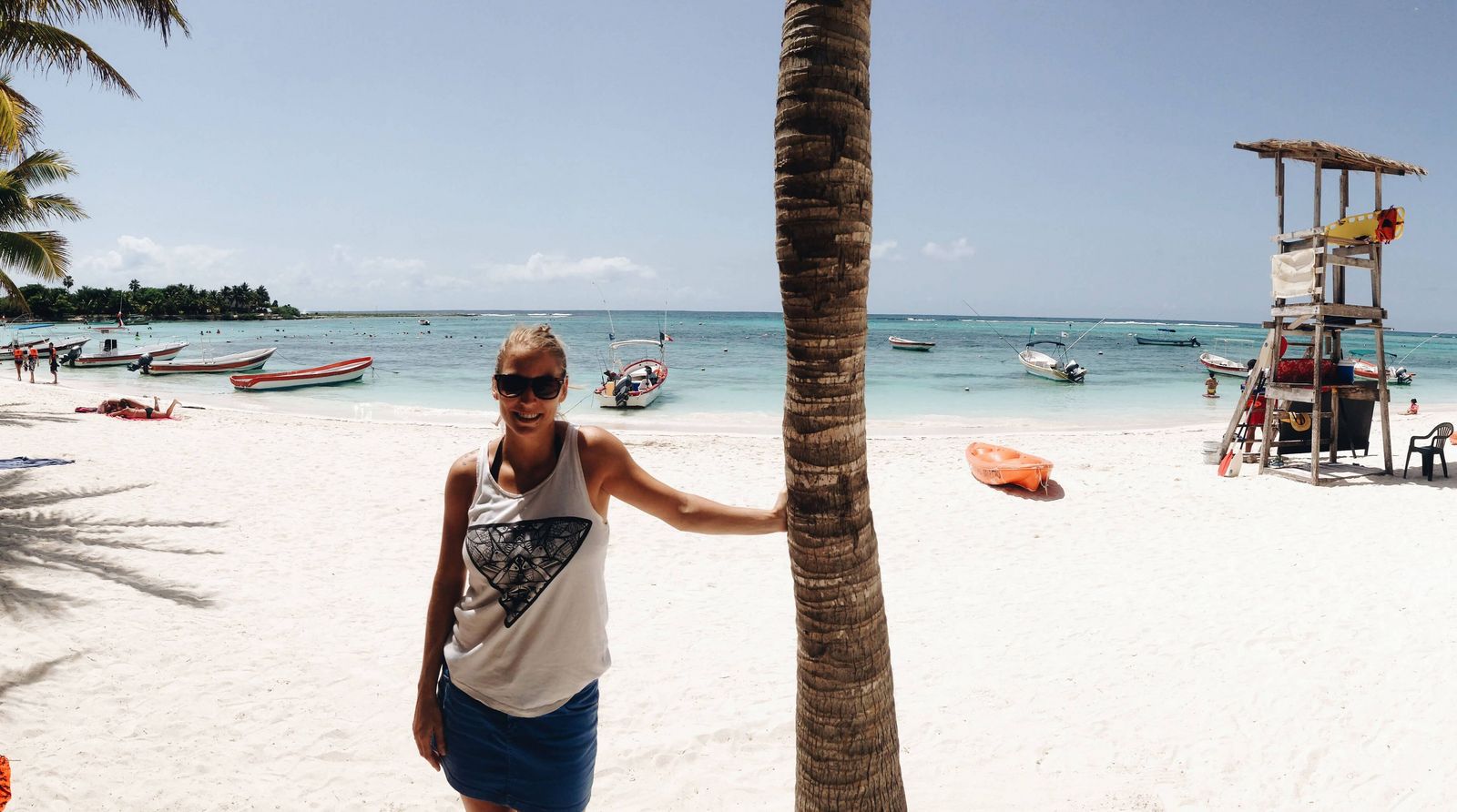 Reise Expertin in Mexiko am Strand