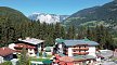 Hotel Aktivhotel Waldhof, Österreich, Tirol, Oetz, Bild 1