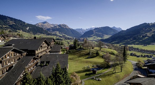 Hotel HUUS Gstaad, Schweiz, Berner Oberland, Gstaad, Bild 1